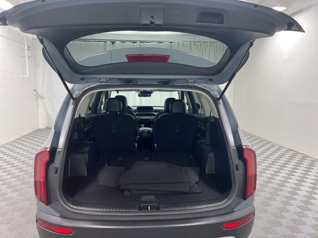 Used 2022 Kia Telluride S image 8