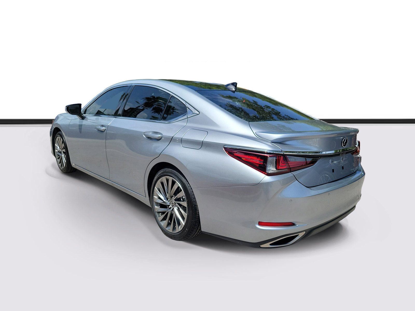 Used 2022 Lexus ES 350 Ultra Luxury w/ Accessory Package 2 FWD image 3