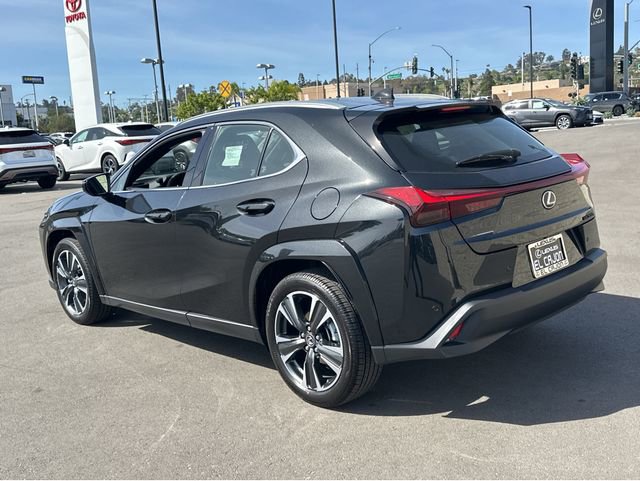 New 2026 Lexus UX 300h FWD image 4