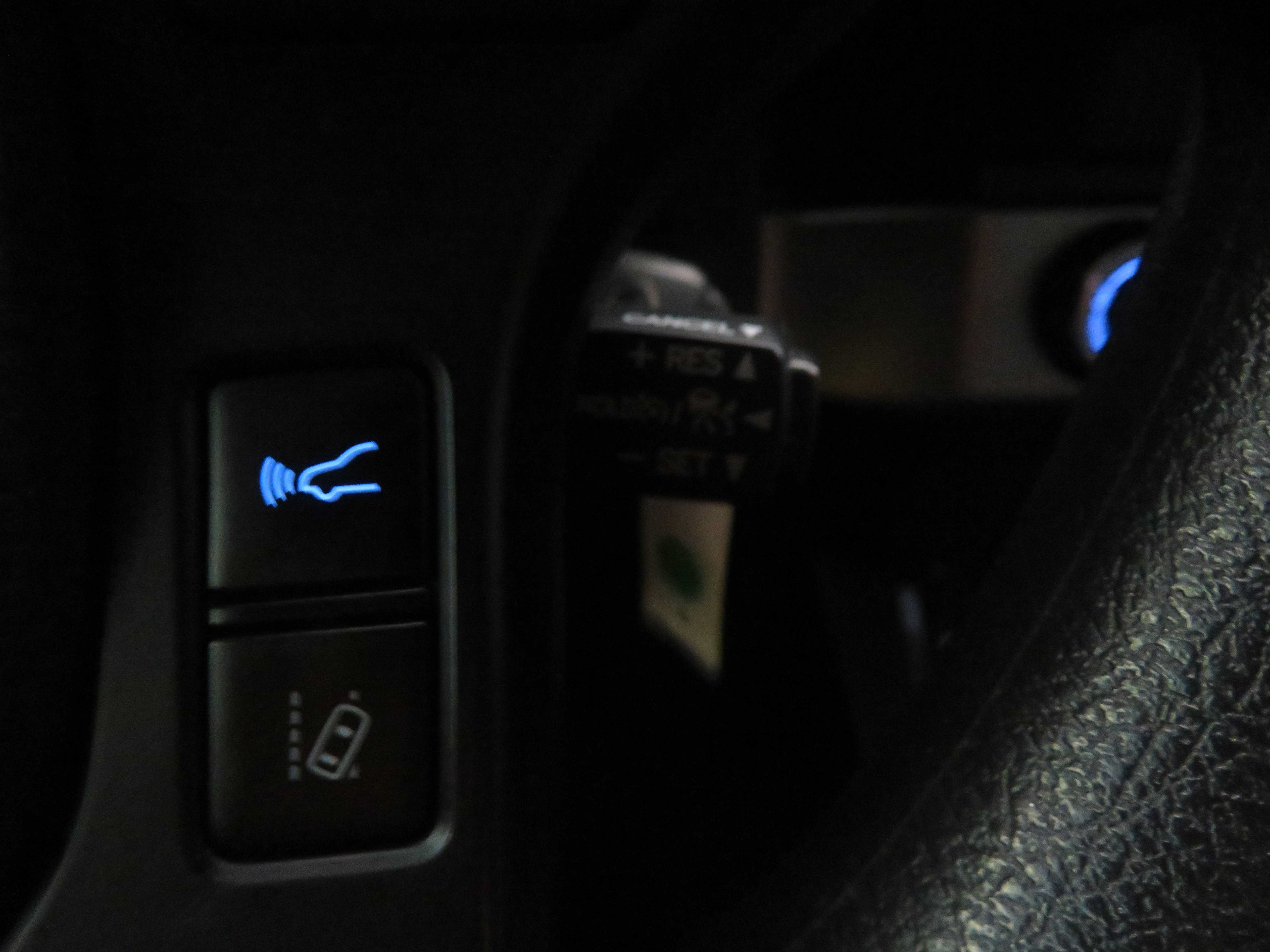 Used 2020 Toyota Tacoma SR AWD/4WD image 35