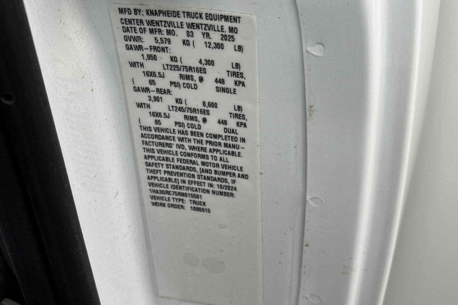 New 2024 Chevrolet Express 3500 w/ Power Convenience Package image 22