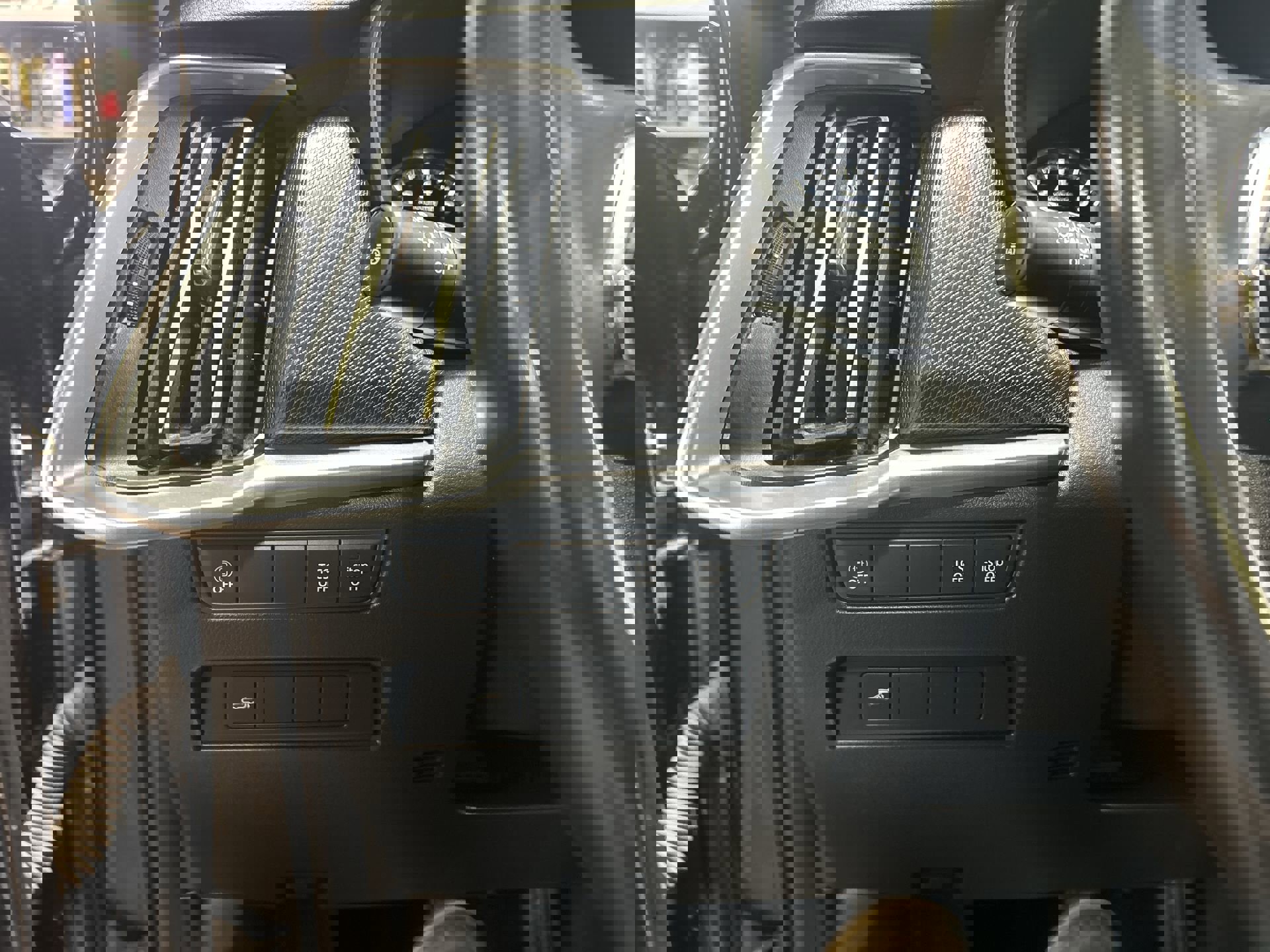 Used 2024 MAZDA CX-90 3.3 Turbo w/ Select Package image 19