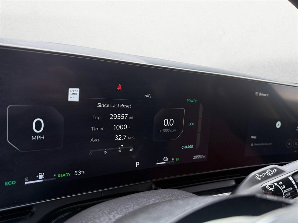 Used 2025 Kia Carnival SX w/ SX Dark Edition Package image 24