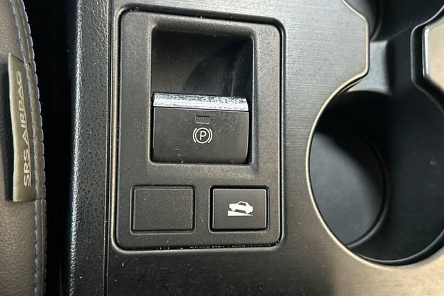 Used 2017 Subaru Legacy 2.5i Sport AWD/4WD image 36