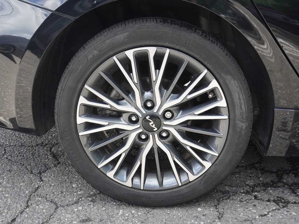 Used 2023 Kia Forte GT-Line FWD image 16