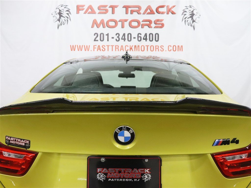 Used 2017 BMW M4 Coupe RWD image 12