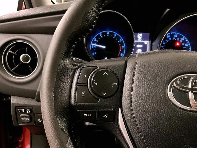 Used 2017 Toyota Corolla iM FWD image 18