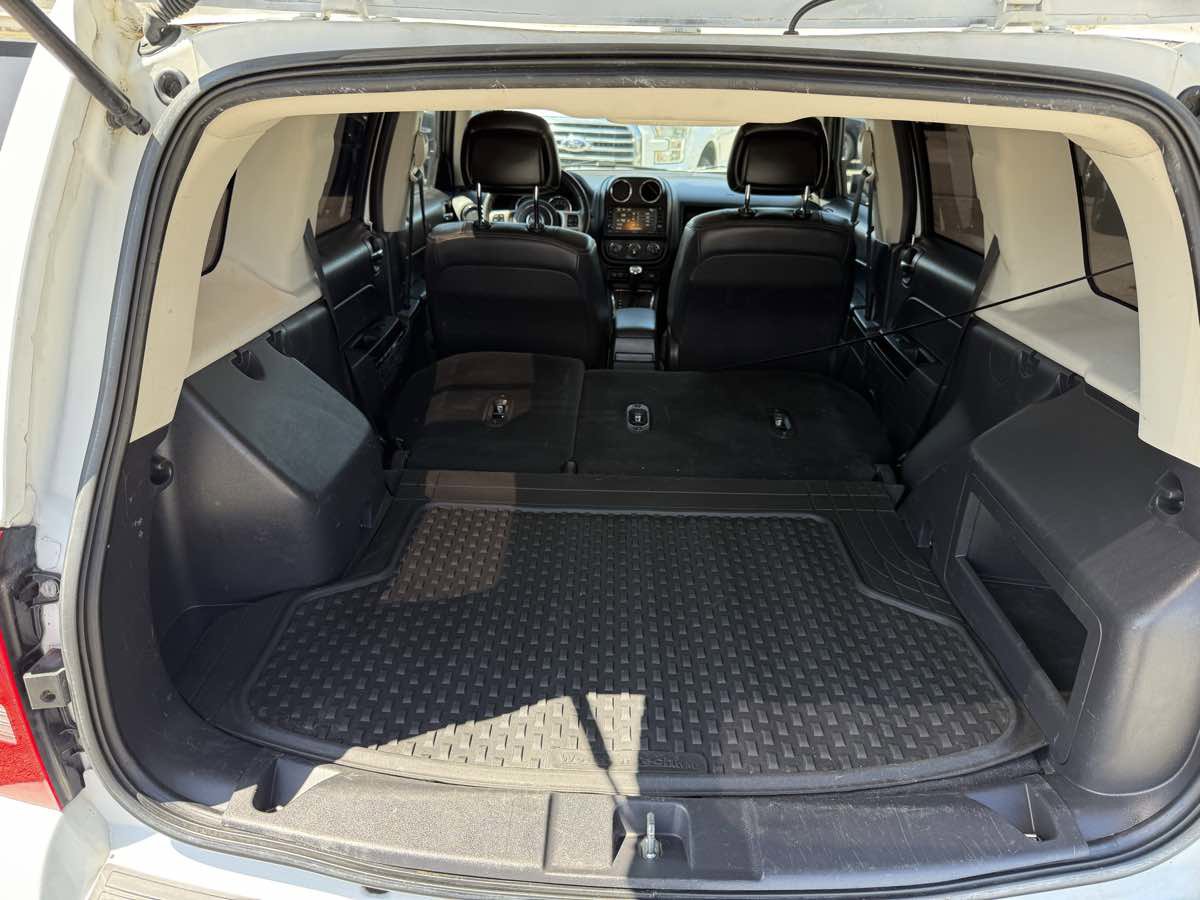 Used 2014 Jeep Patriot Limited FWD image 27