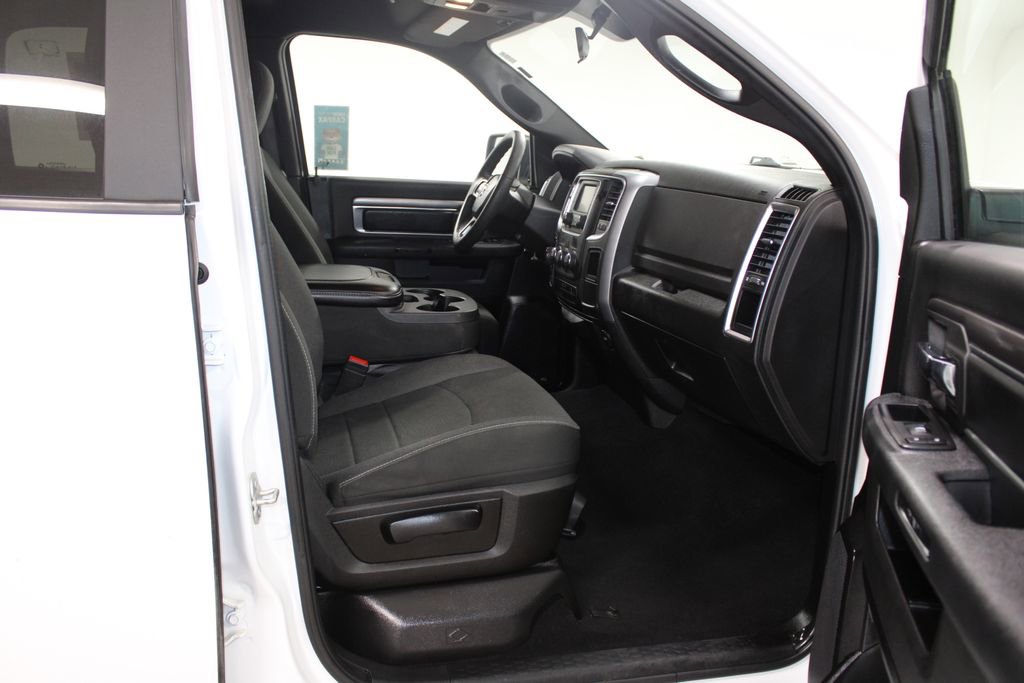 Used 2024 RAM 1500 Classic Warlock image 26