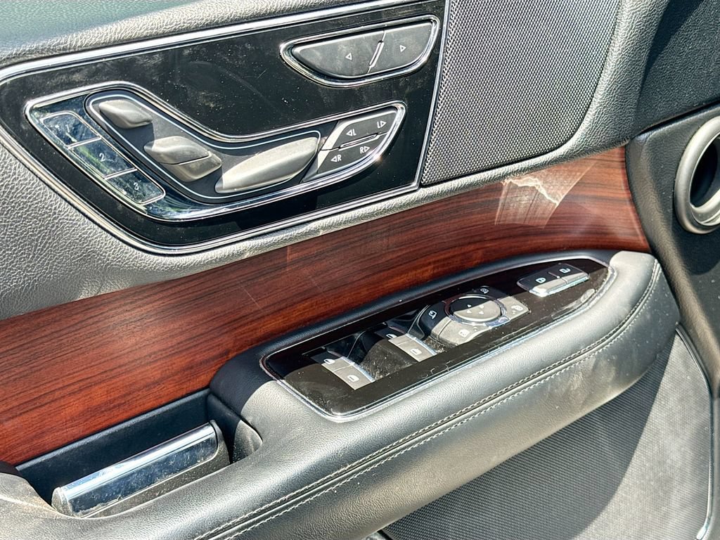 Used 2021 Lincoln Navigator Reserve AWD/4WD image 19