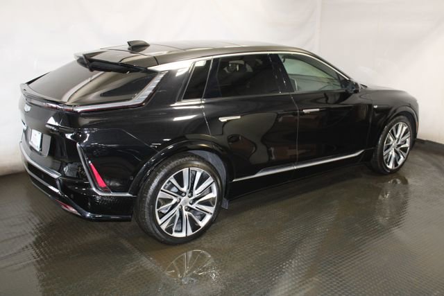 Certified 2024 Cadillac Lyriq Luxury w/ LPO, Floor Liner Package image 5