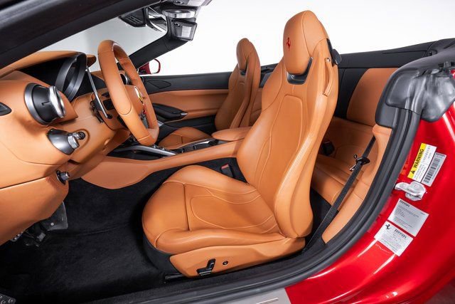 Certified 2019 Ferrari Portofino image 4