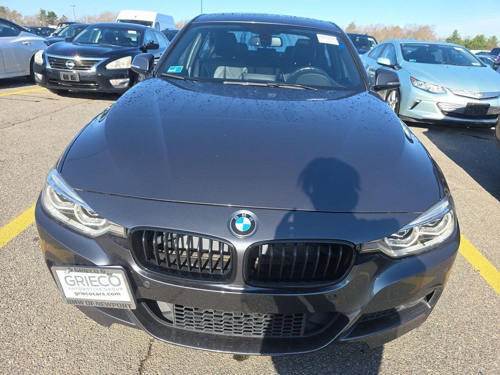 Used 2018 BMW 340i xDrive Sedan AWD/4WD image 5