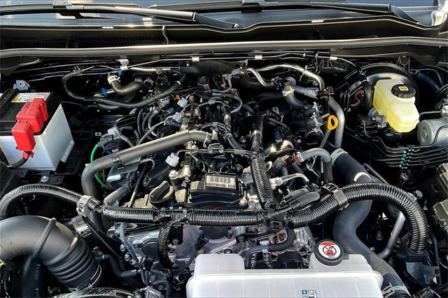 Used 2025 Toyota 4Runner SR5 image 32
