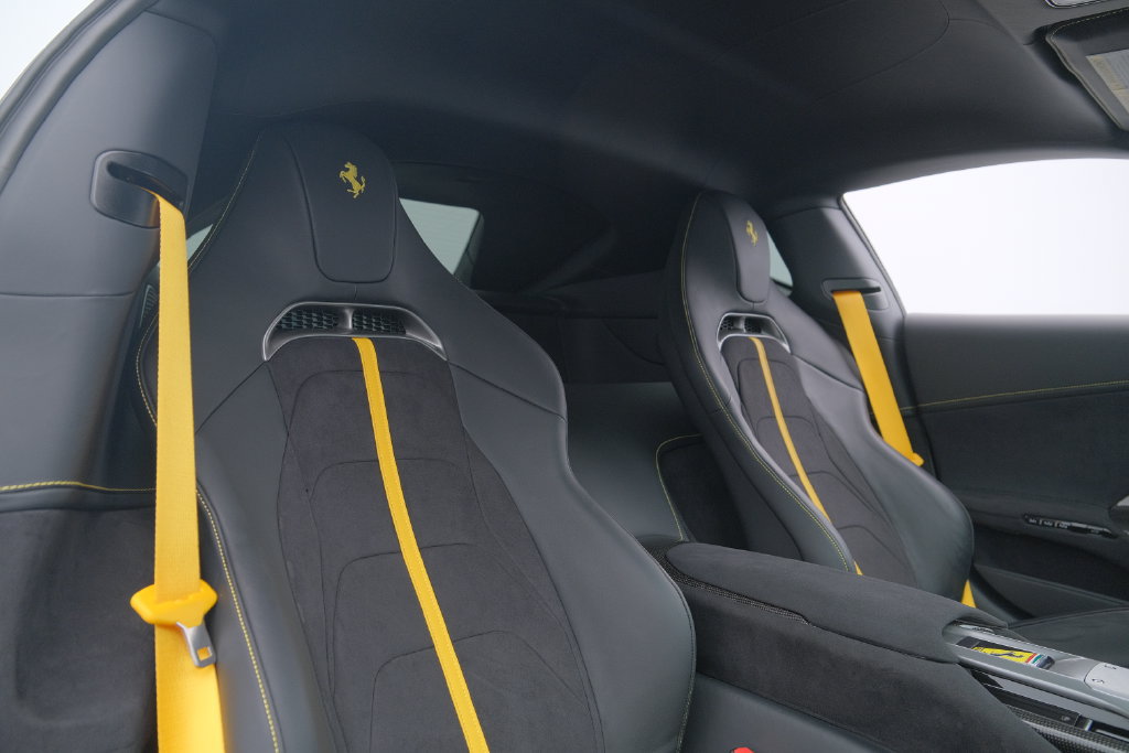 Used 2025 Ferrari 12Cilindri RWD image 14