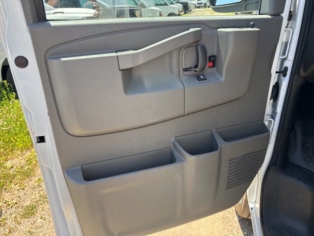 New 2026 GMC Savana 2500 w/ Driver Convenience Package RWD image 8