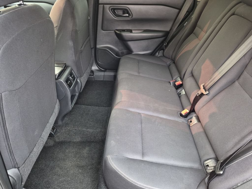 Used 2024 Nissan Rogue S AWD/4WD image 25