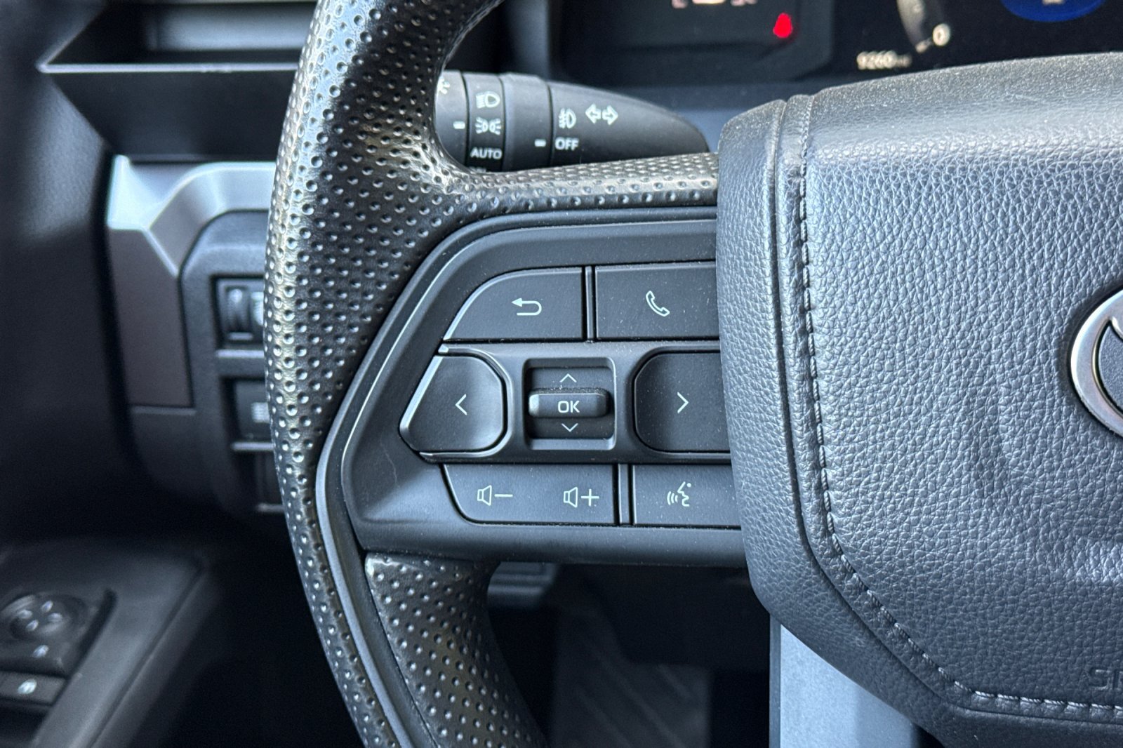 Used 2026 Toyota Tacoma SR5 AWD/4WD image 28