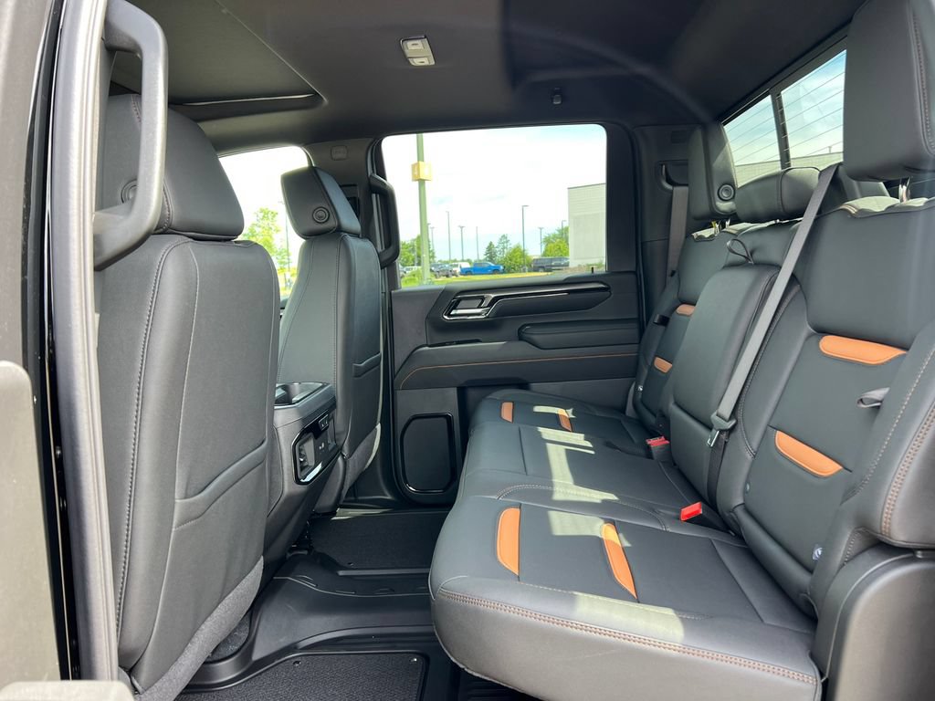 New 2026 GMC Sierra 2500 AT4 w/ AT4 Premium Plus Package AWD/4WD image 5