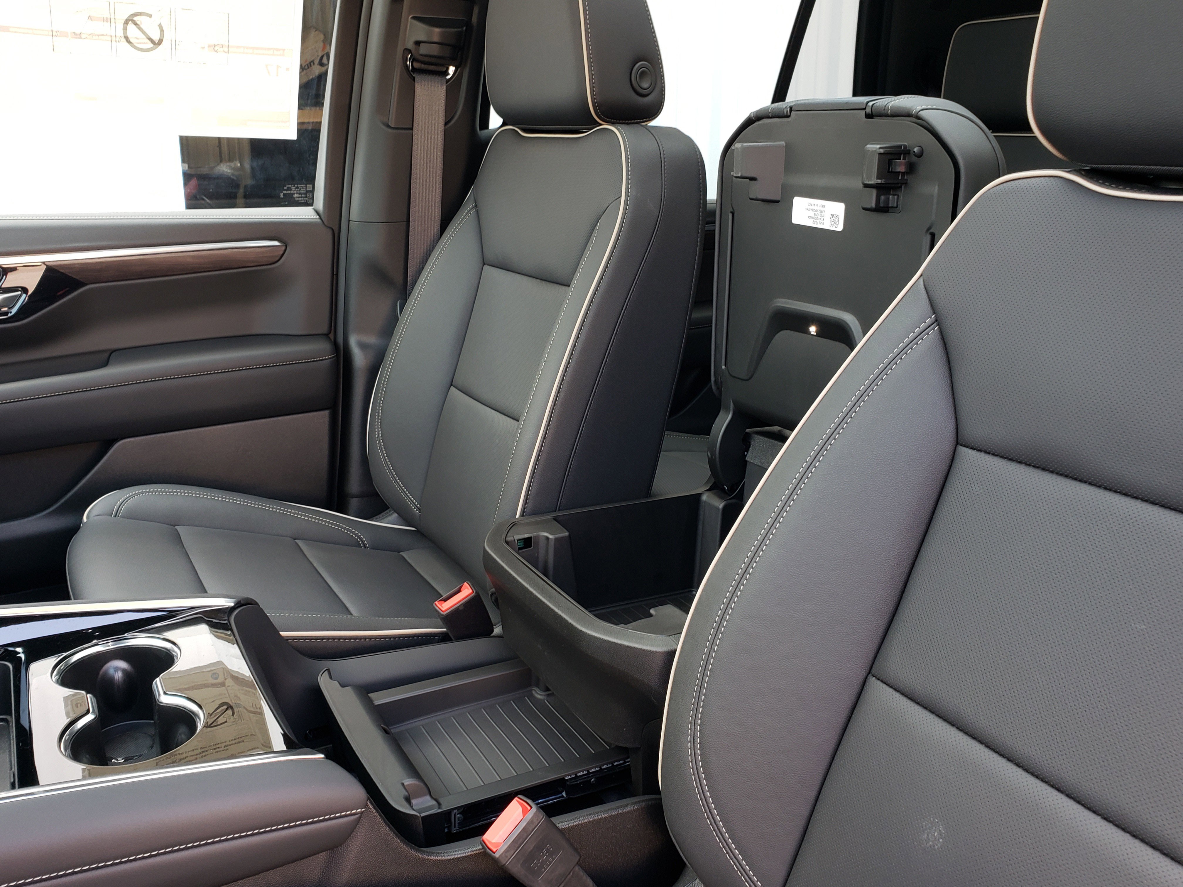 New 2026 Chevrolet Tahoe Premier w/ Sun And Tow Package image 29