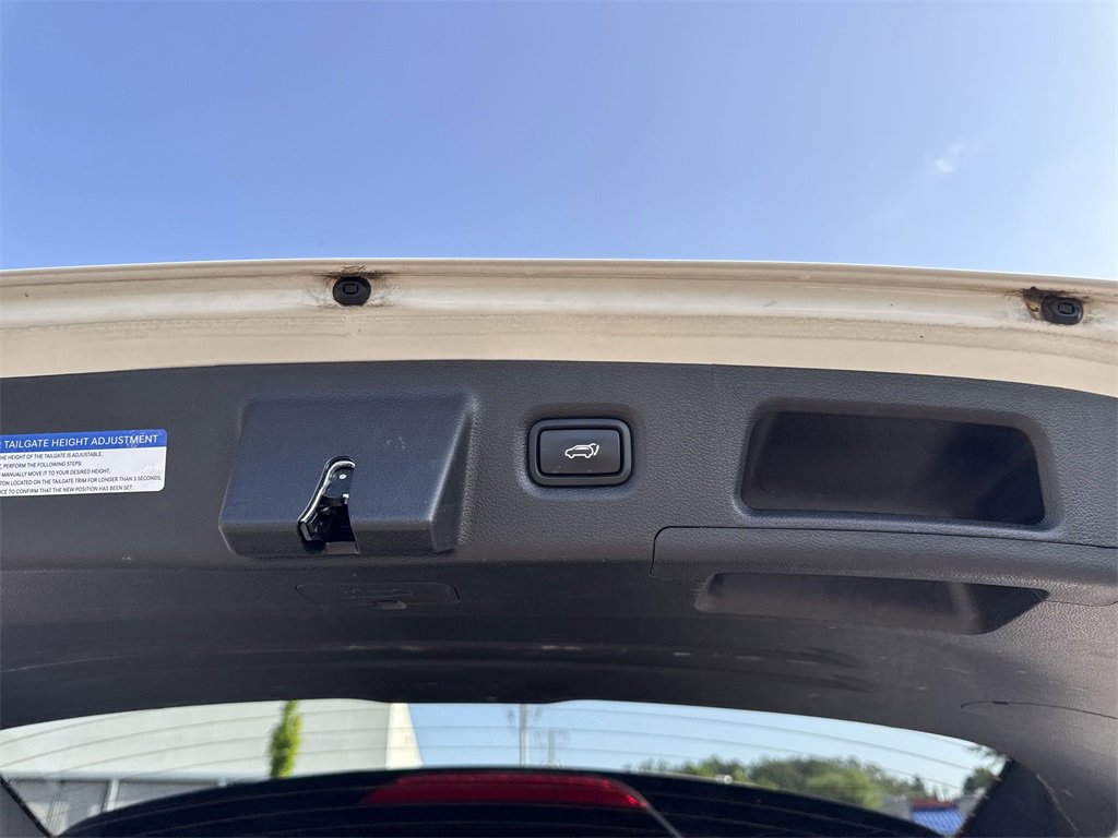 Used 2023 Hyundai Santa Fe SEL image 16