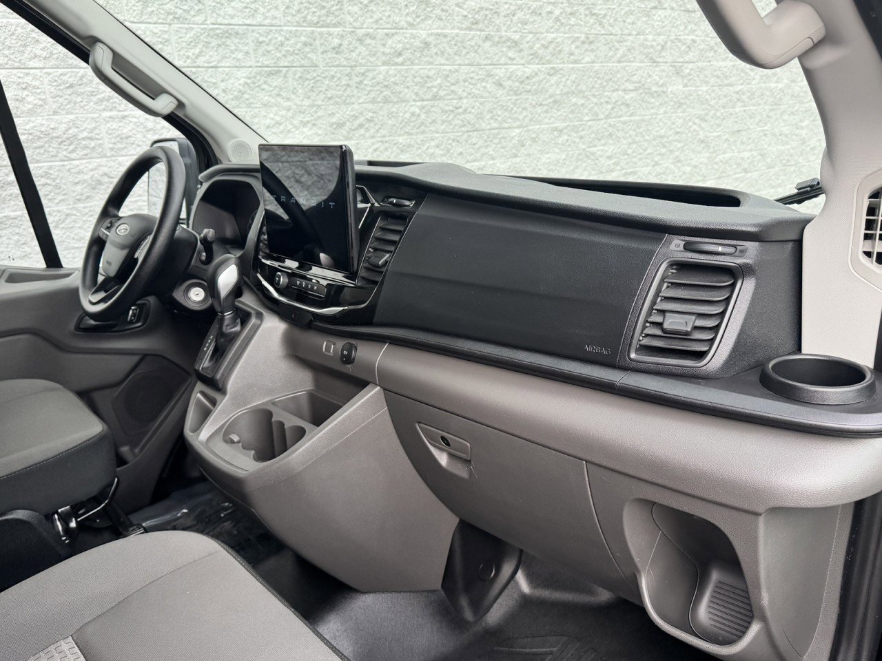 Used 2024 Ford Transit 350 XLT image 9