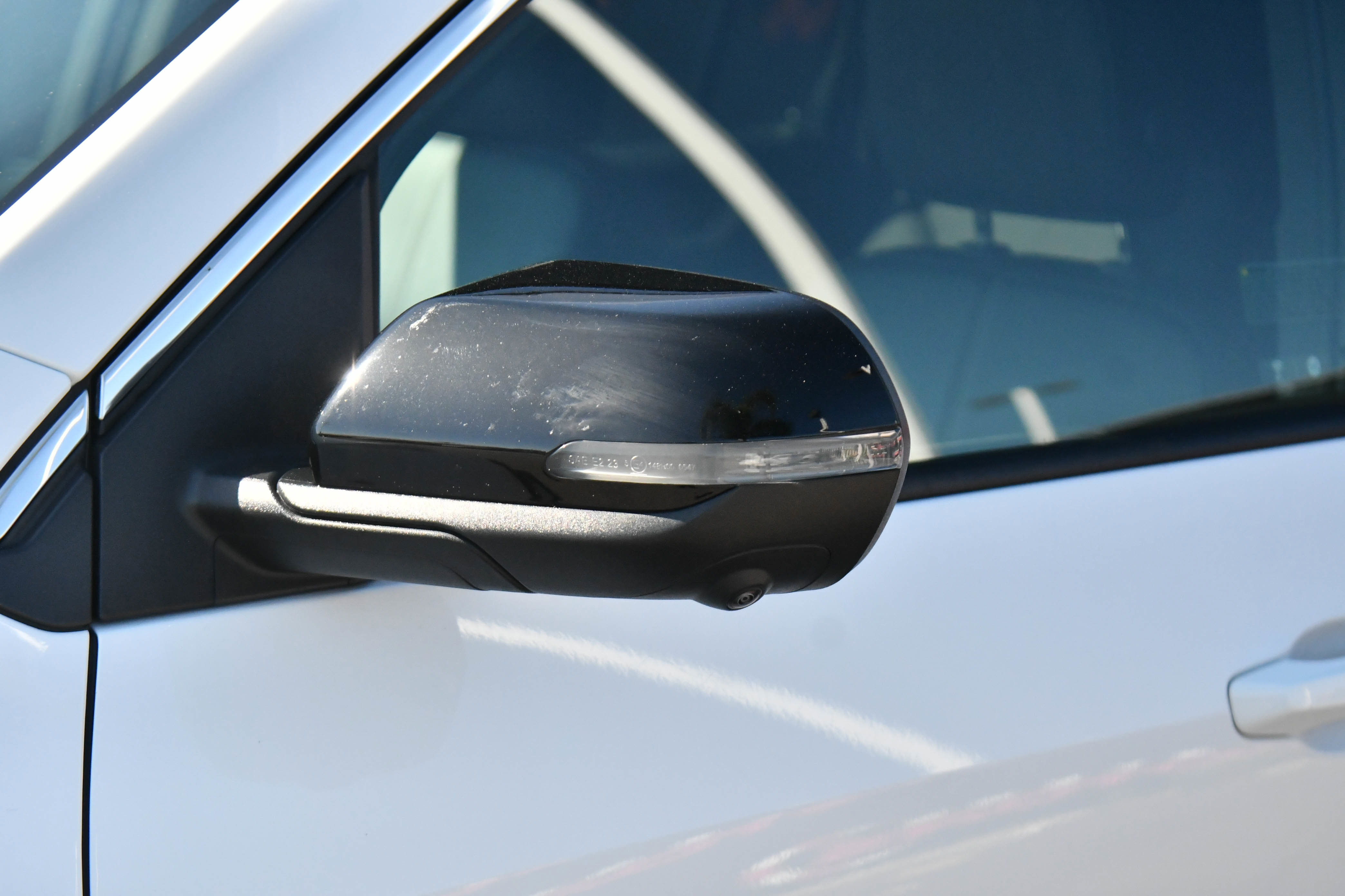 Used 2024 GMC Acadia Elevation image 13