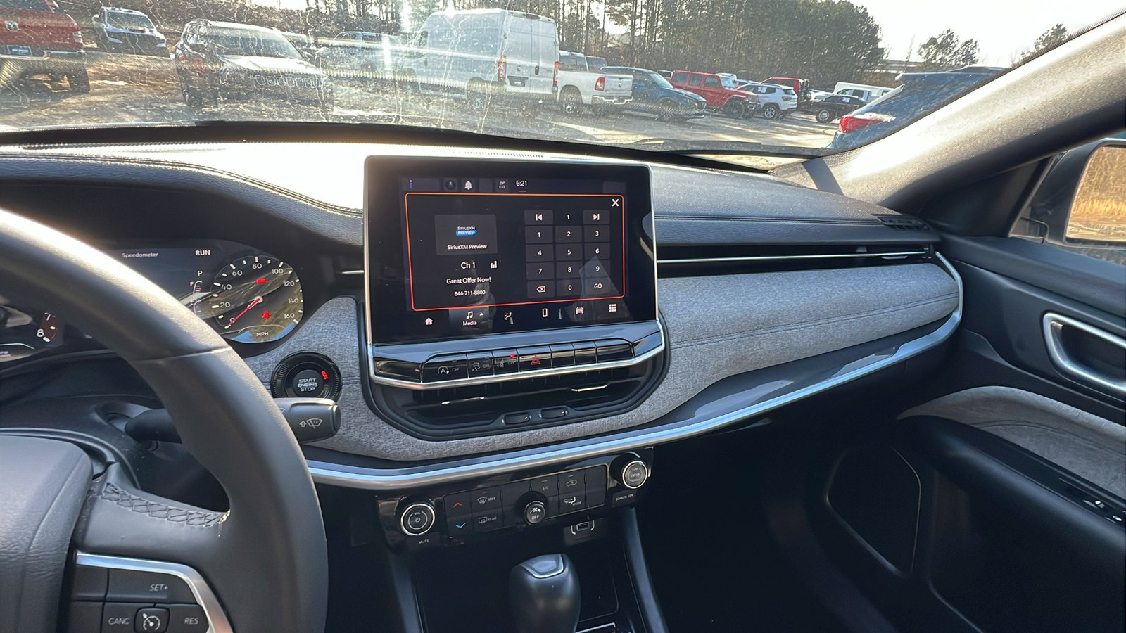 Used 2024 Jeep Compass Latitude image 30