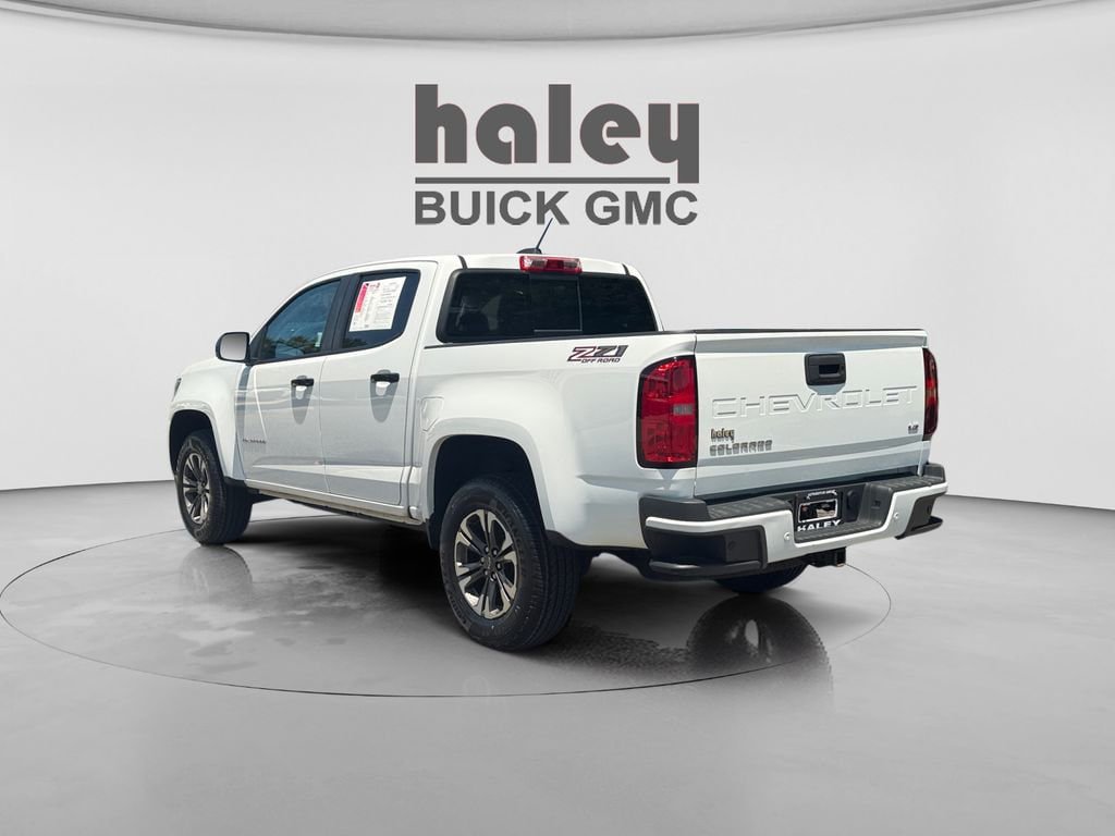Used 2022 Chevrolet Colorado Z71 AWD/4WD image 3