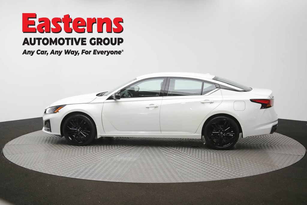 Used 2023 Nissan Altima 2.5 SR FWD image 60