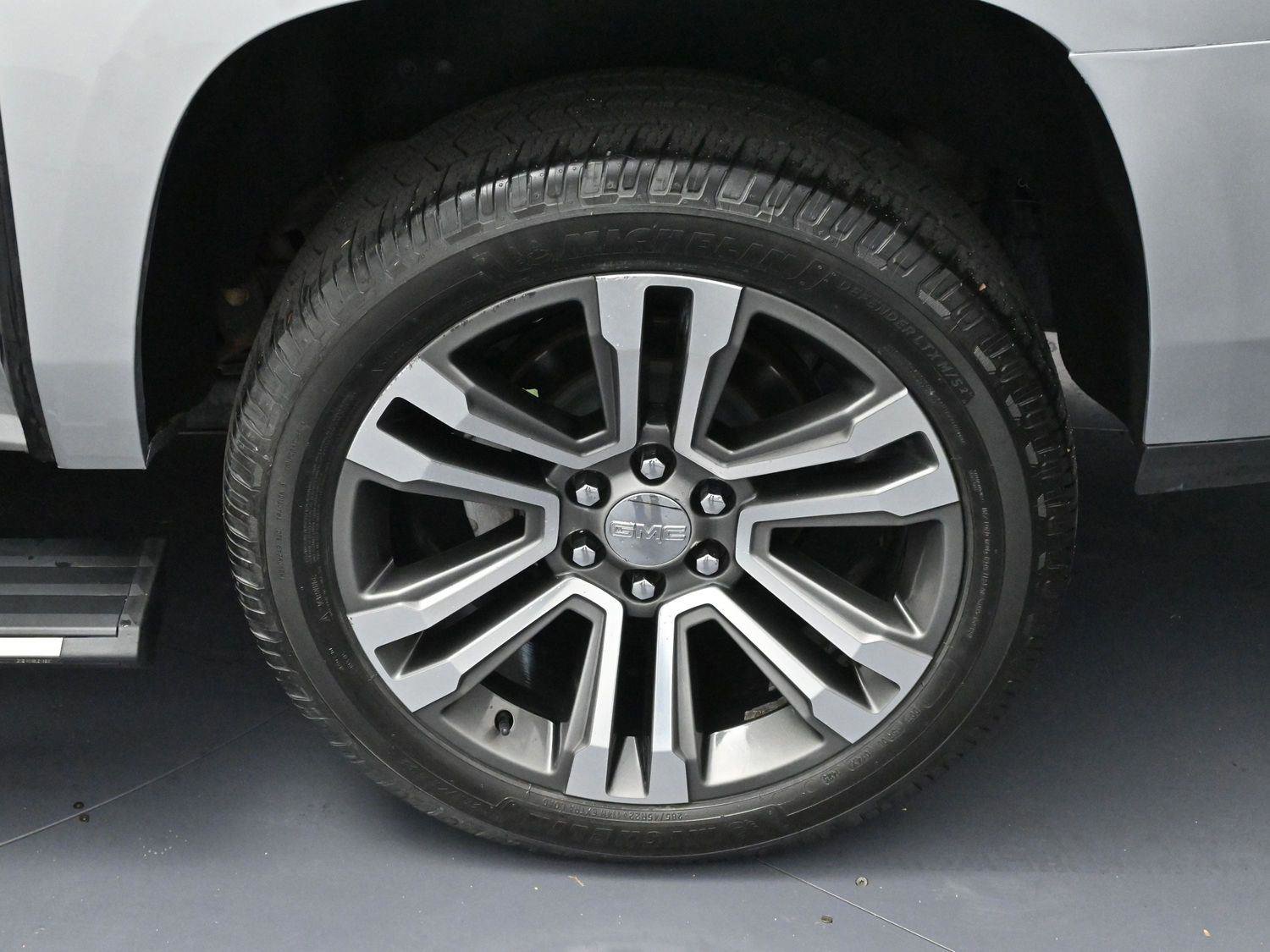 Used 2019 GMC Yukon XL Denali w/ Denali Ultimate Package image 36