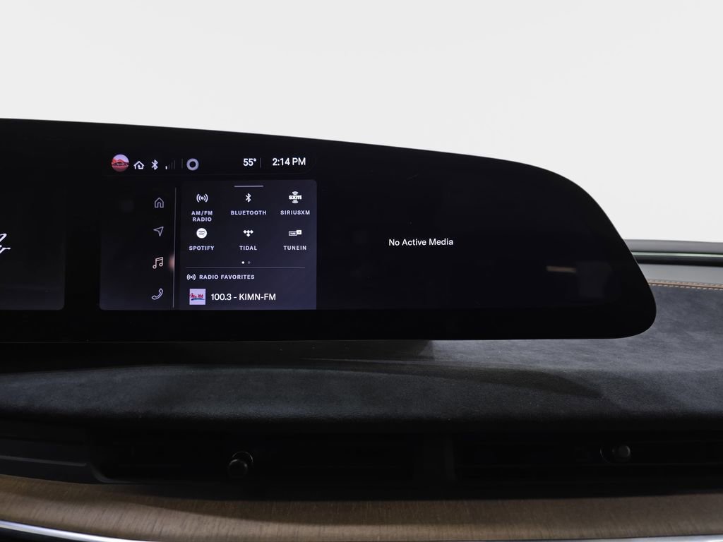 Used 2022 Lucid Air Grand Touring image 24