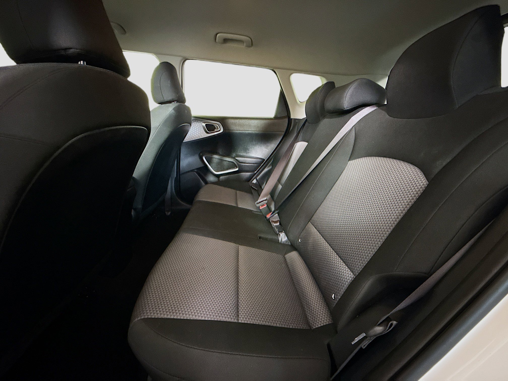 Used 2025 Kia Soul LX w/ LX Technology Package image 24