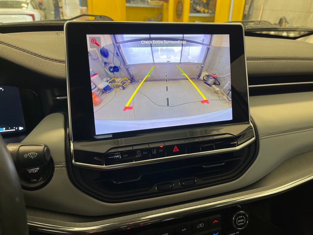 Used 2022 Jeep Compass Limited w/ Elite Group image 23