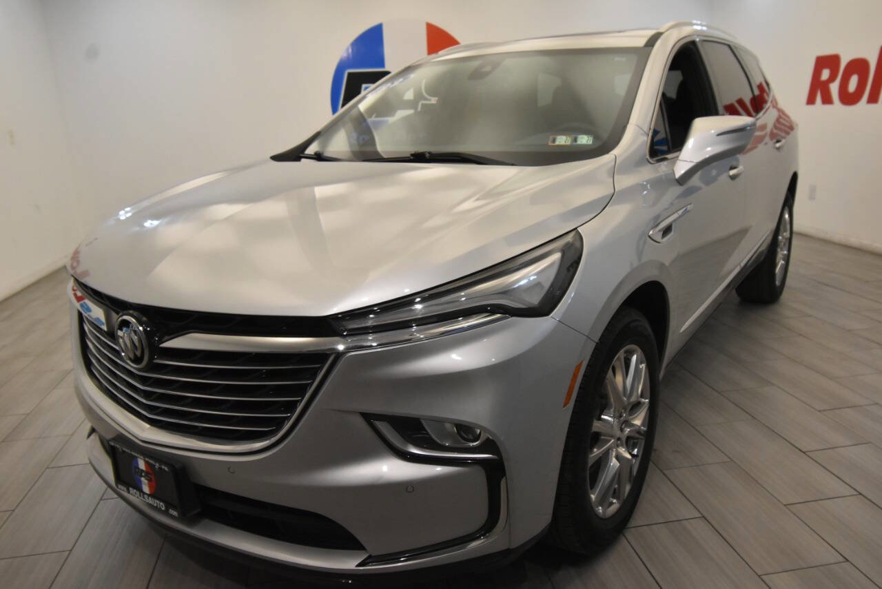 Used 2022 Buick Enclave Essence w/ Experience Buick Package image 1