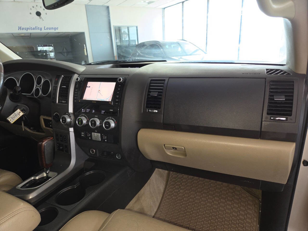 Used 2011 Toyota Sequoia Platinum AWD/4WD image 34