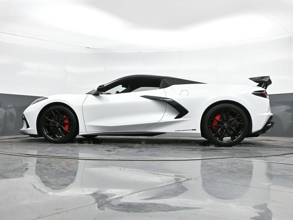 Used 2023 Chevrolet Corvette Stingray Premium Conv w/ Z51 Performance Package RWD image 48