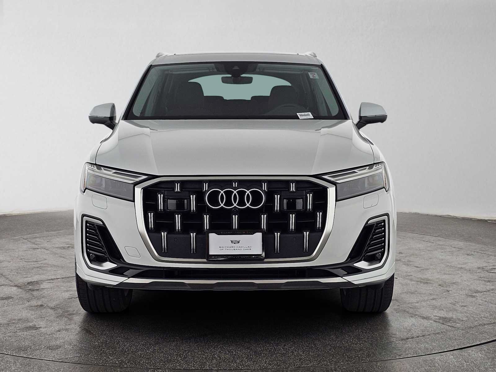 Used 2025 Audi Q7 2.0T Premium Plus w/ Premium Plus Package AWD/4WD image 8