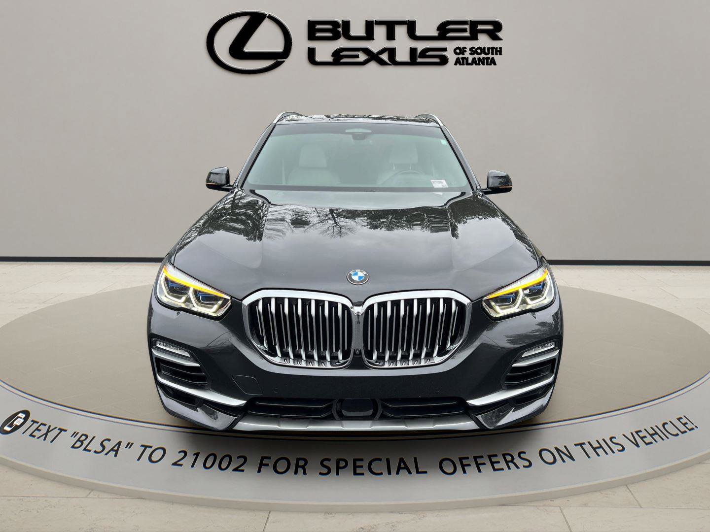 Used 2021 BMW X5 sDrive40i w/ Executive Package image 3