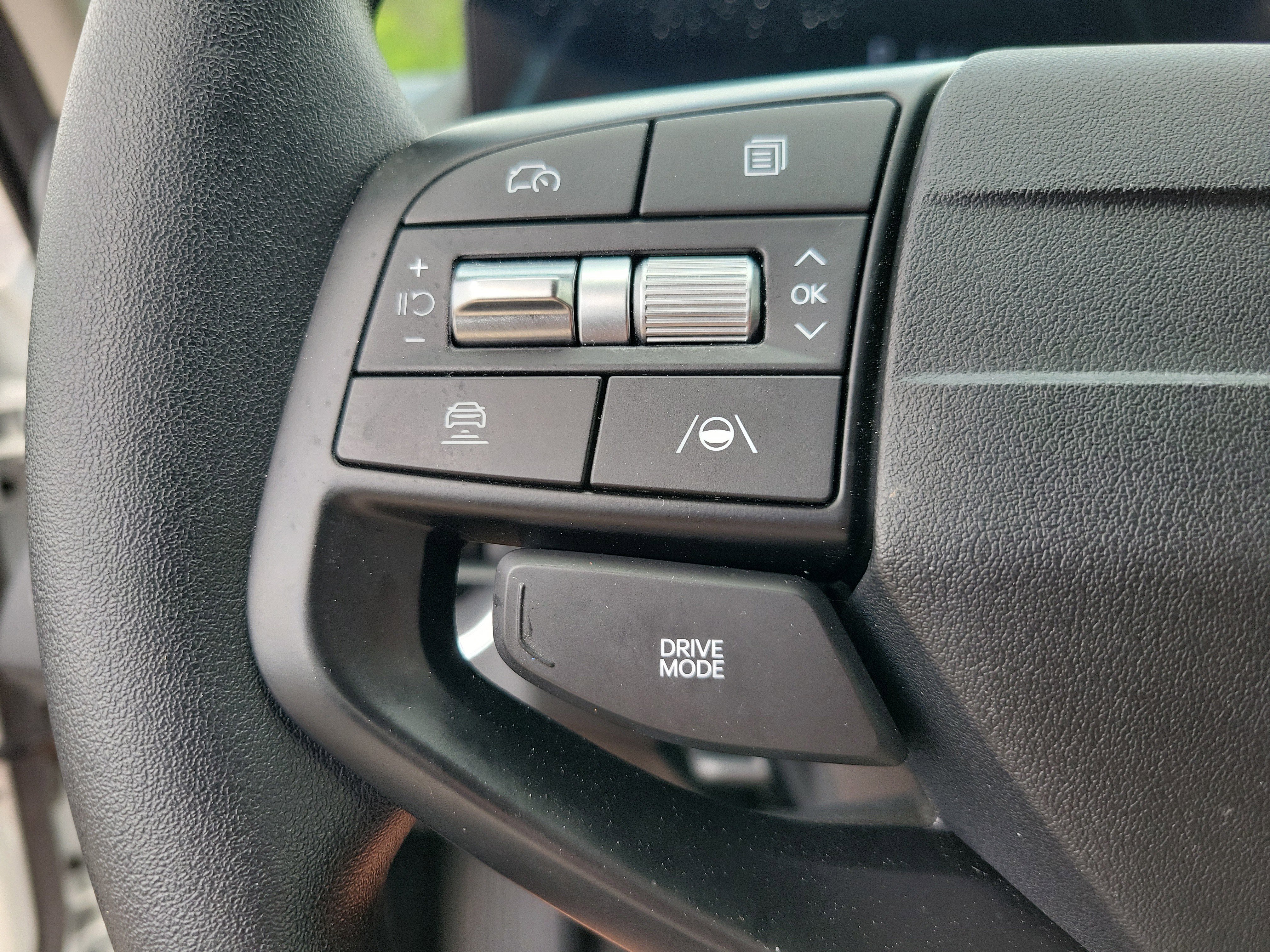 Used 2025 Kia K4 LXS image 16