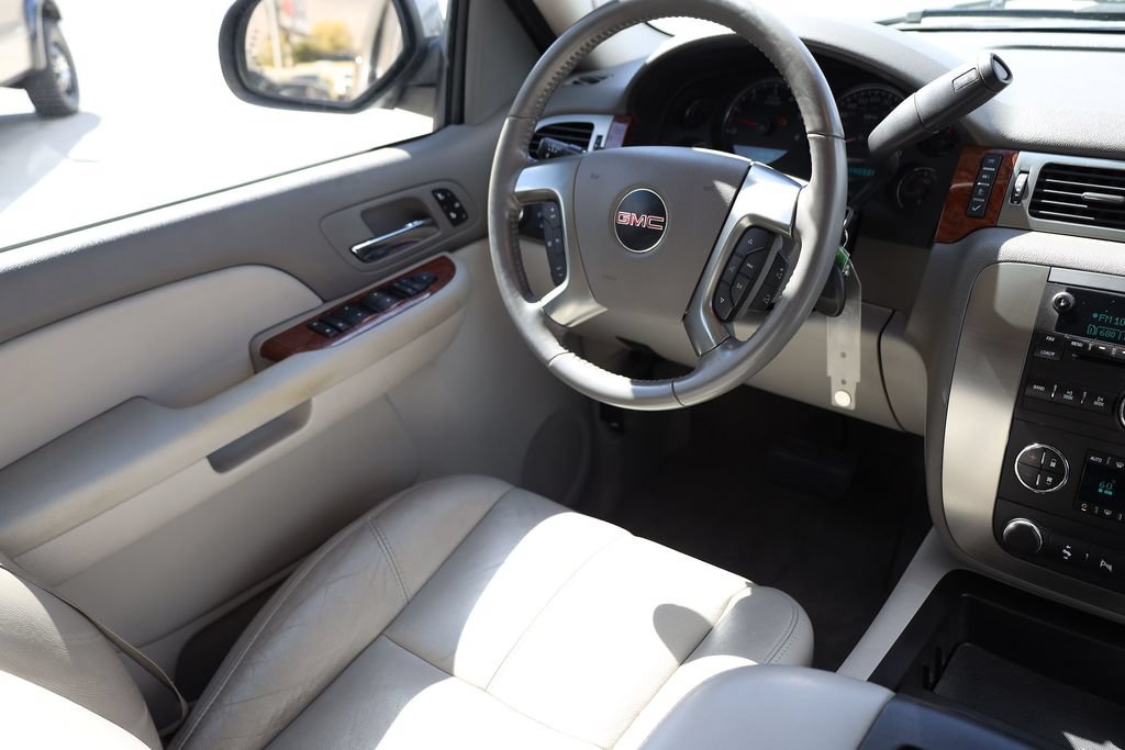 Used 2007 GMC Yukon SLT w/ SLT Preferred Equipment Group AWD/4WD image 20