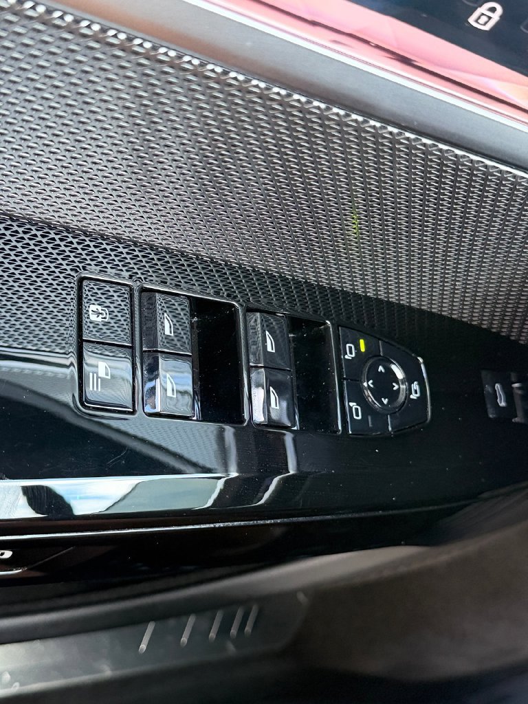 Used 2025 BMW 740i RWD image 36