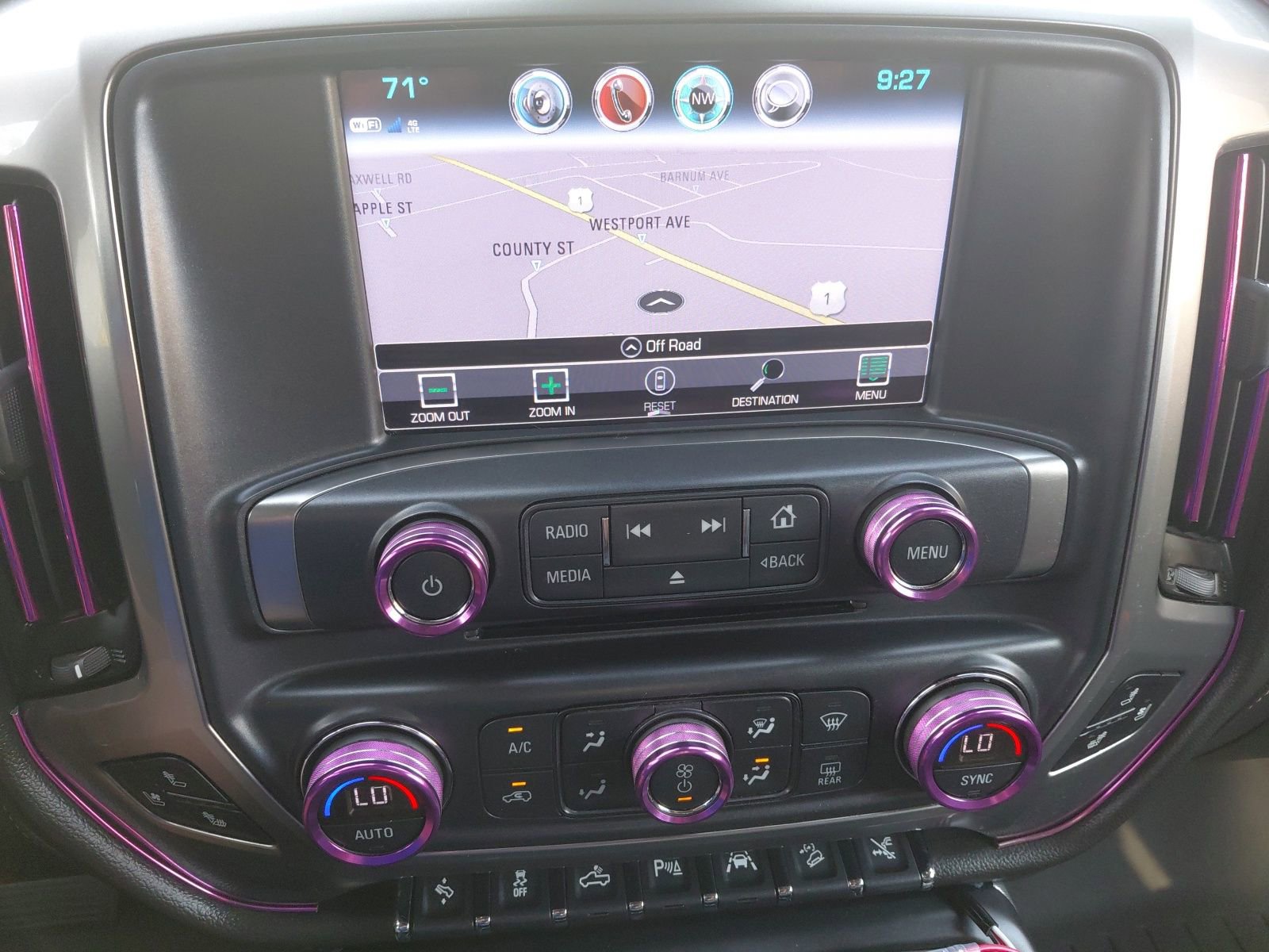 Used 2017 Chevrolet Silverado 1500 LTZ Z71 w/ LTZ Plus Package image 9