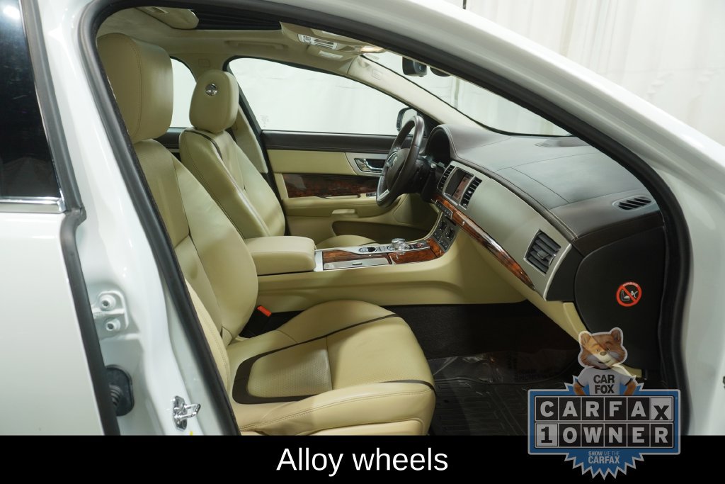 Used 2015 Jaguar XF Portfolio AWD/4WD image 13