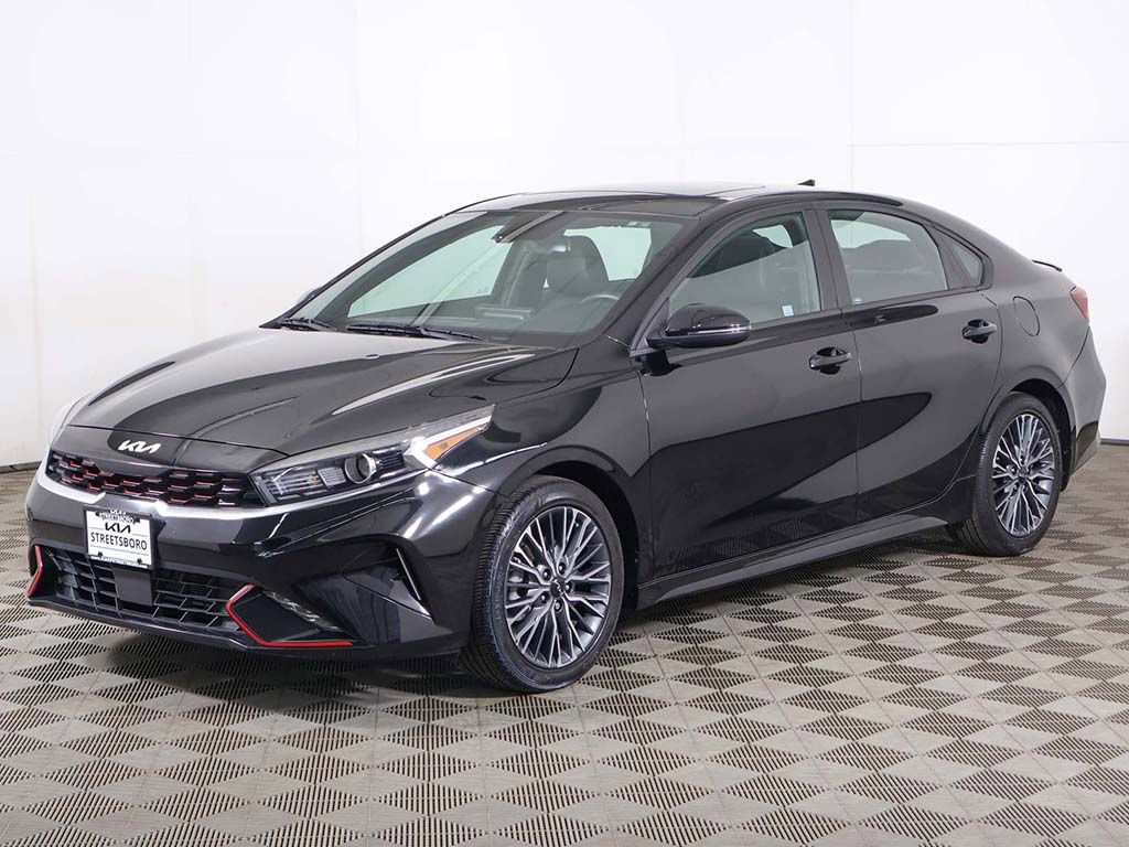 Used 2023 Kia Forte GT-Line w/ GT-Line Premium Package FWD image 8
