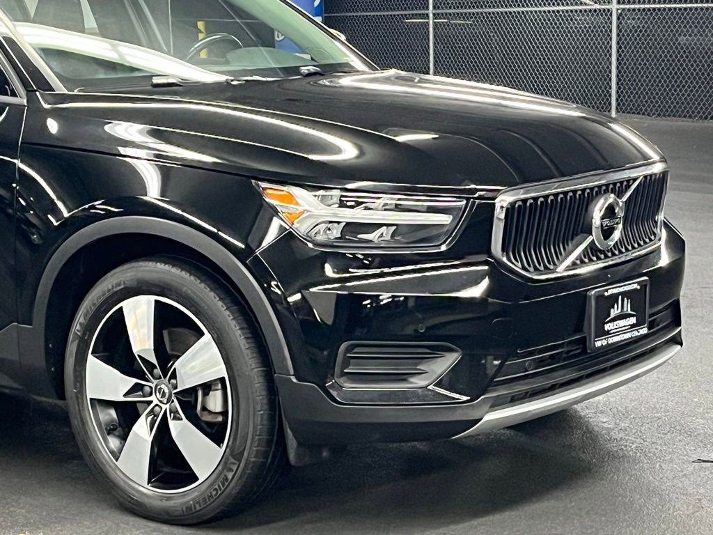 Used 2020 Volvo XC40 T5 Momentum image 40