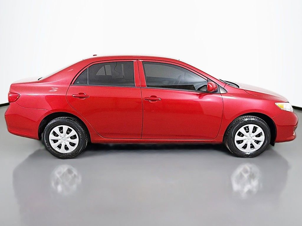 Used 2010 Toyota Corolla LE FWD image 9