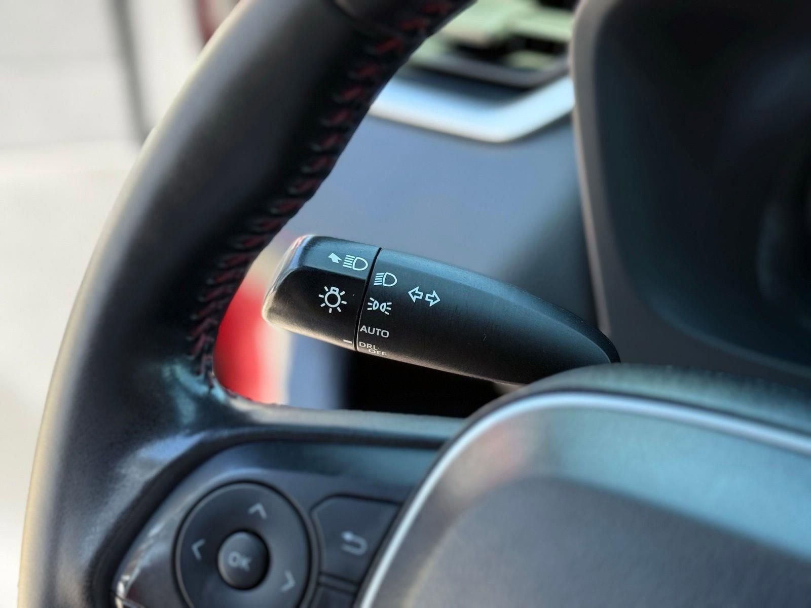 Used 2023 Toyota RAV4 SE w/ Weather & Moonroof Package image 53