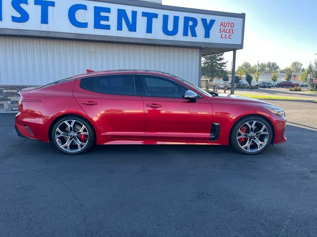 Used 2018 Kia Stinger GT2 AWD/4WD image 18
