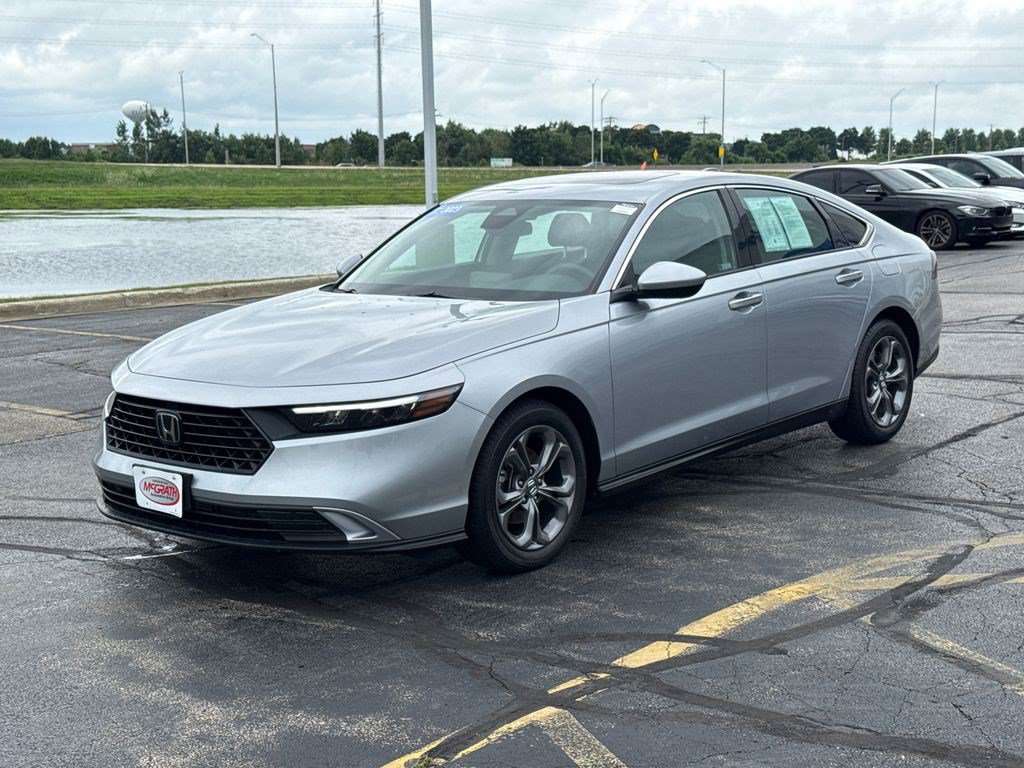 Certified 2023 Honda Accord EX image 7